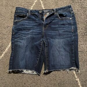Used American Eagle jean shorts